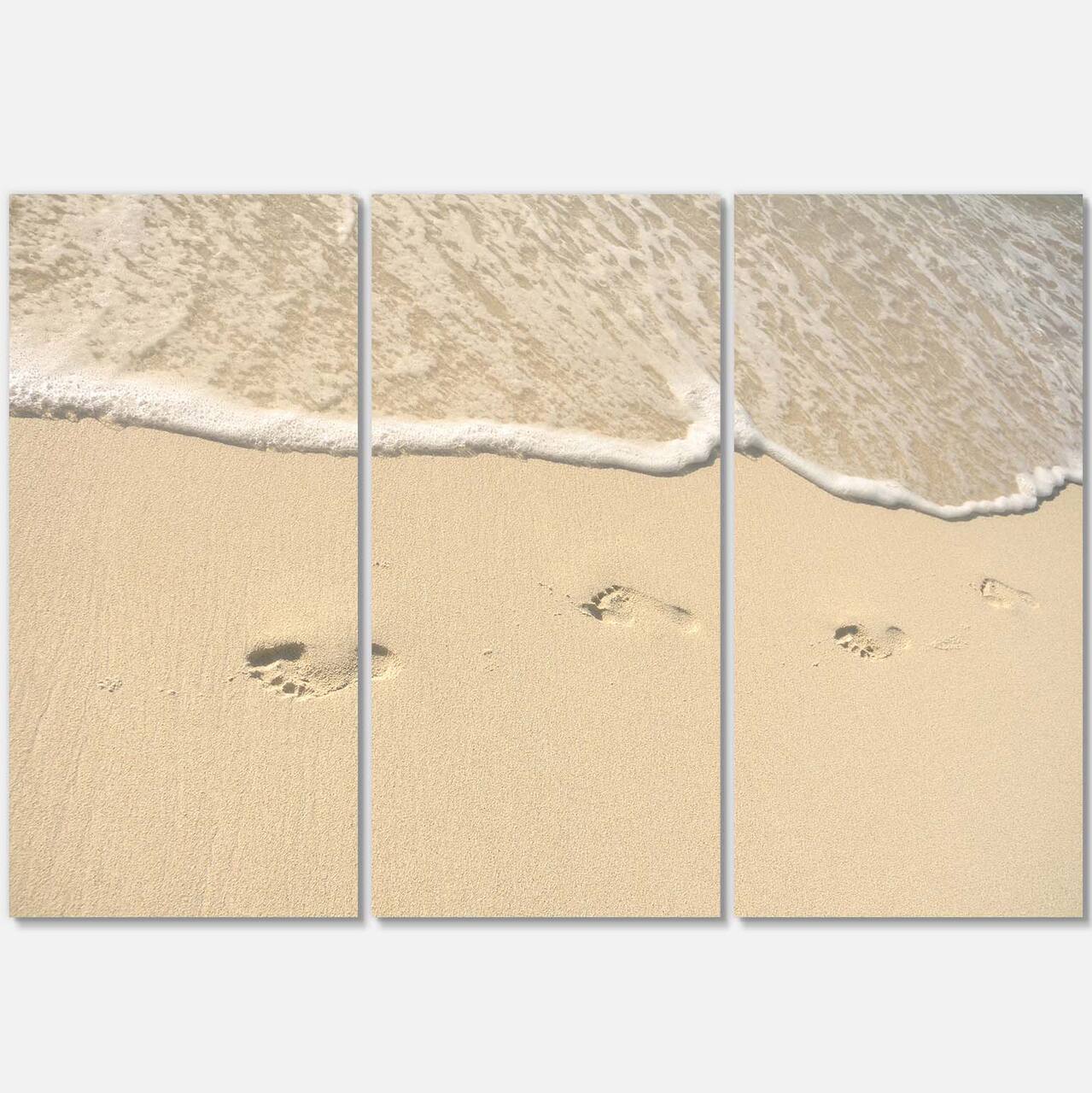 Designart - Footprints in Sand on the Beach - Modern Seascape Canvas Artwork